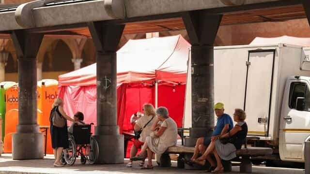 Italy issuing 10,000 more caregiver visas