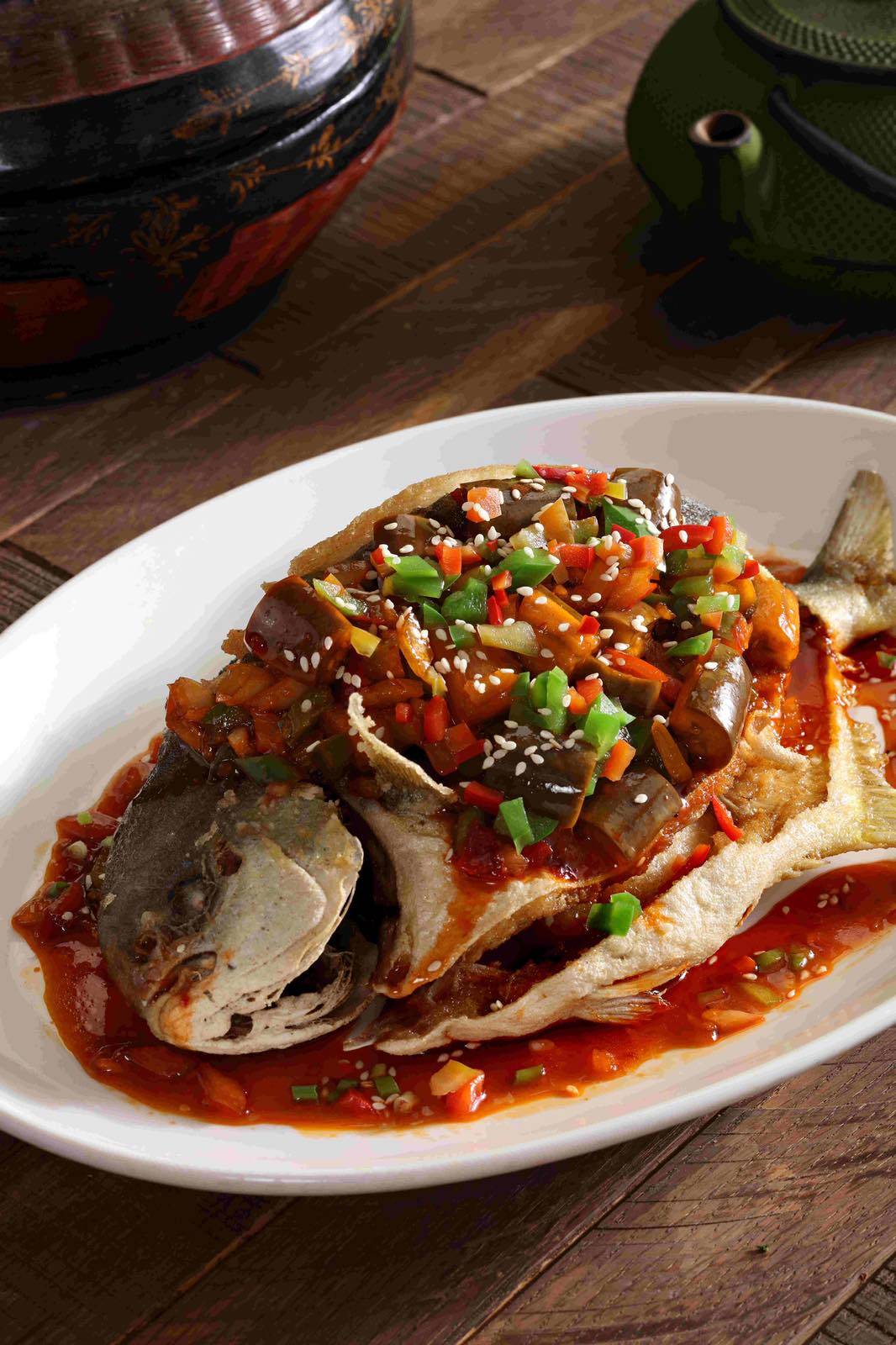 Deep fried pomfret in Yu Xiang (garlic chili) sauce. Photo courtesy of Jasmine Restaurant.