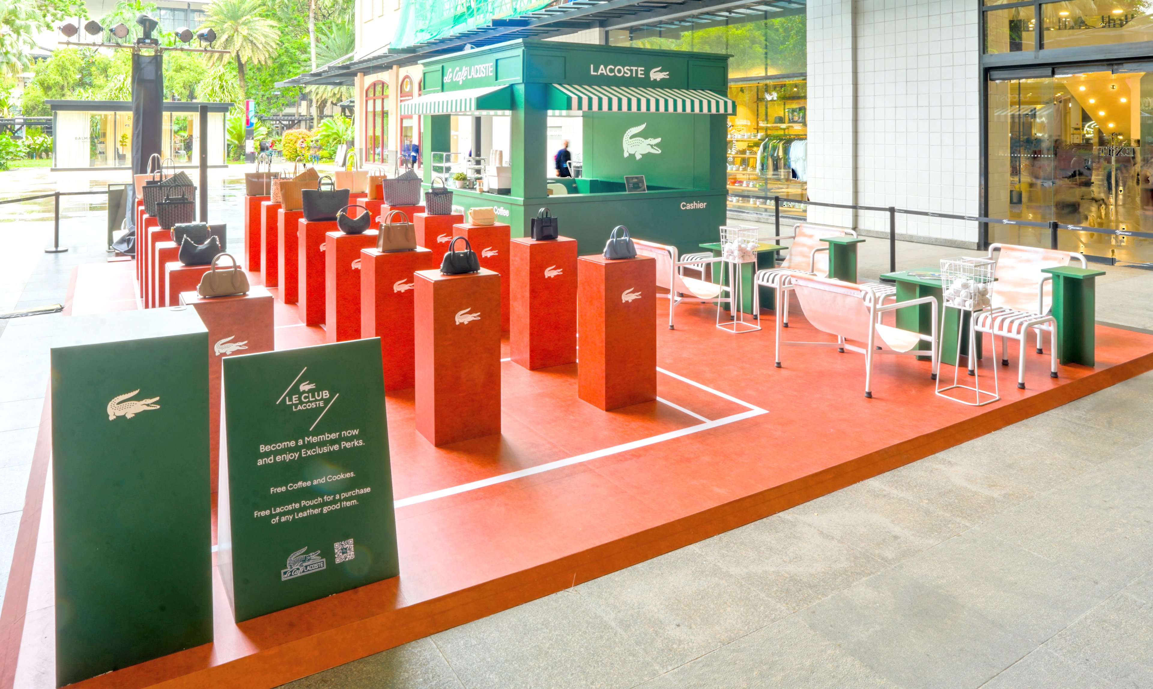 A French pop-up 