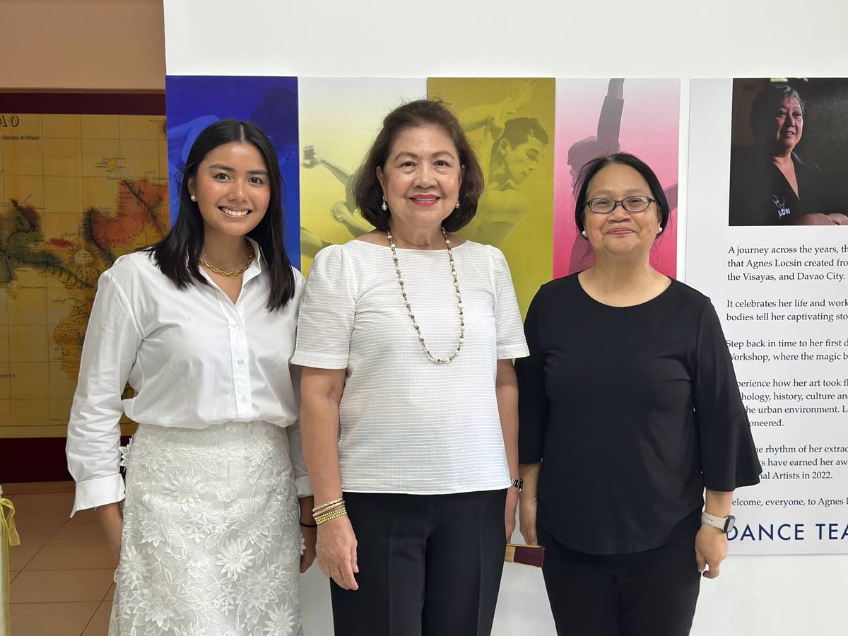 Davao Museum officer Ariana del Rosario, Davao Museum executive director Sylvia Lorenzana and exhibit curator Pam Castrillo.