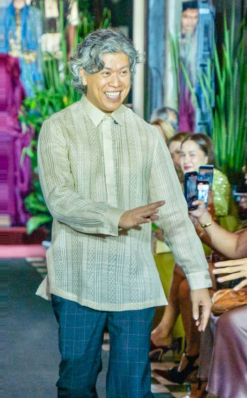DESIGNER Dennis Lustico