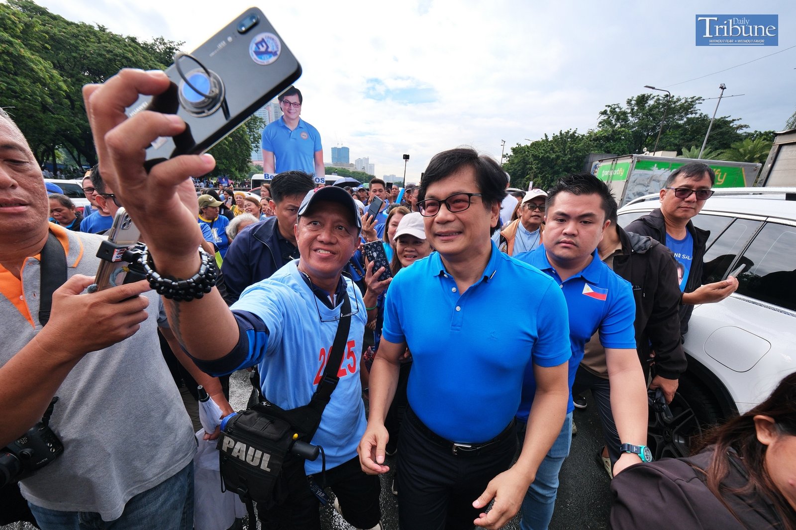 Benjamin Abalos greets supporters