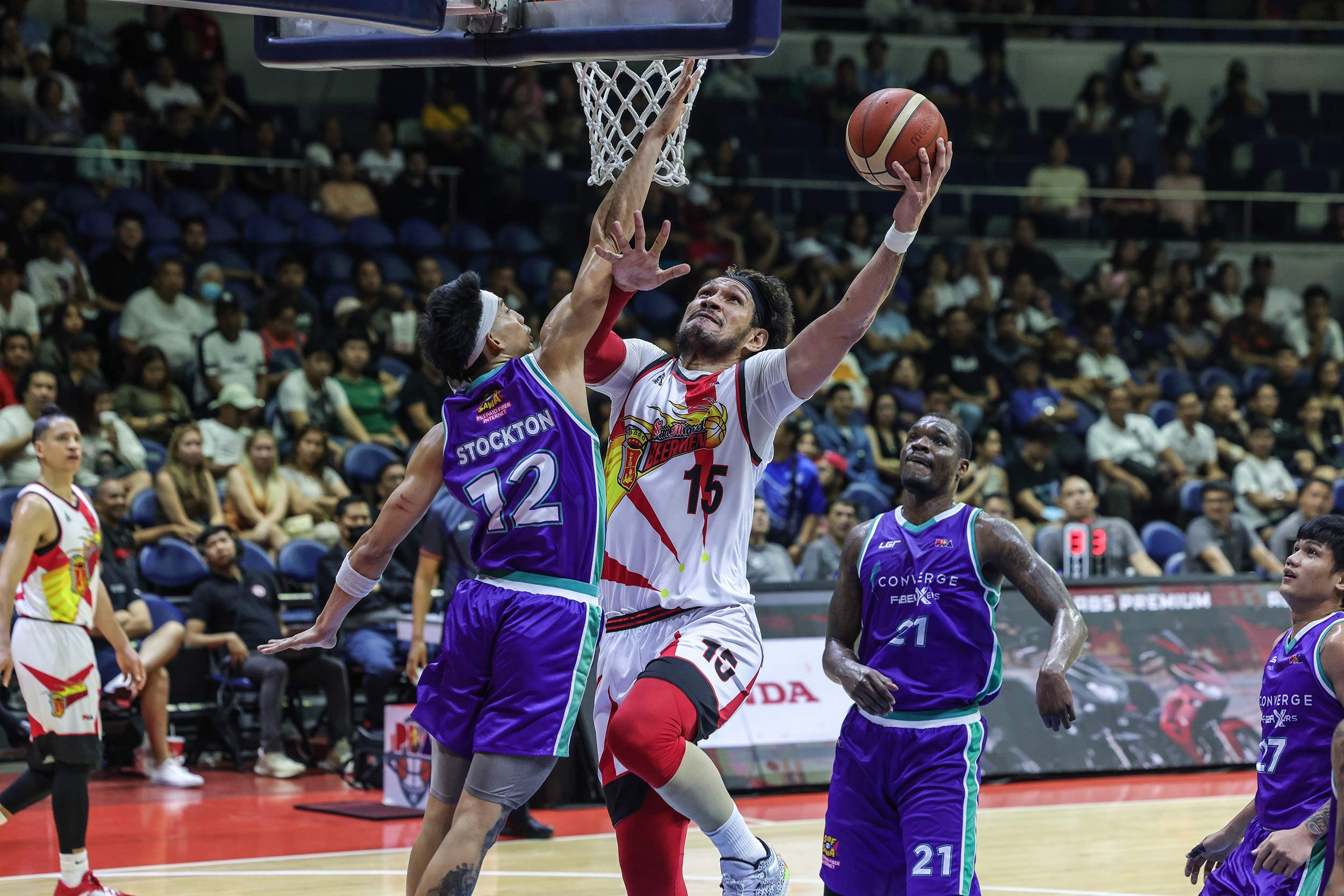 Sagupaang Ginebra-San Miguel sa PBA semis series umpisa na
