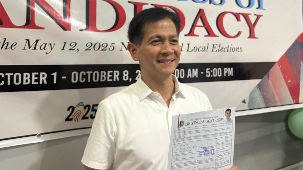 Garcia siblings file COCs together for Bataan leadership posts