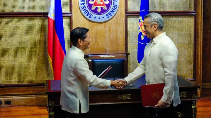 Jonvic Remulla is new DILG chief