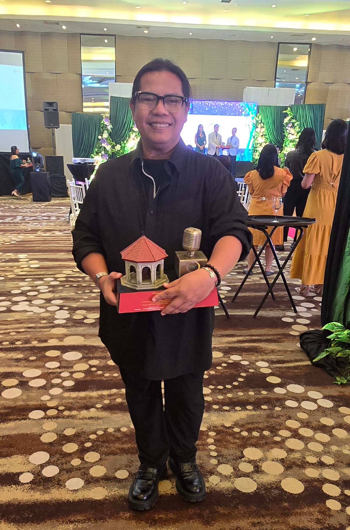 Fashion designer Dexter Alazas.