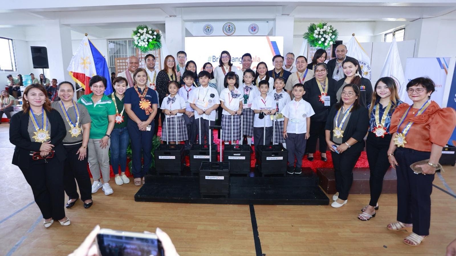 Ayala Land, Ayala Foundation surpass book donation goal