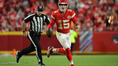 Chiefs rip Saints, stay unbeaten