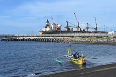 2 largest harbor cranes launched
in VCT