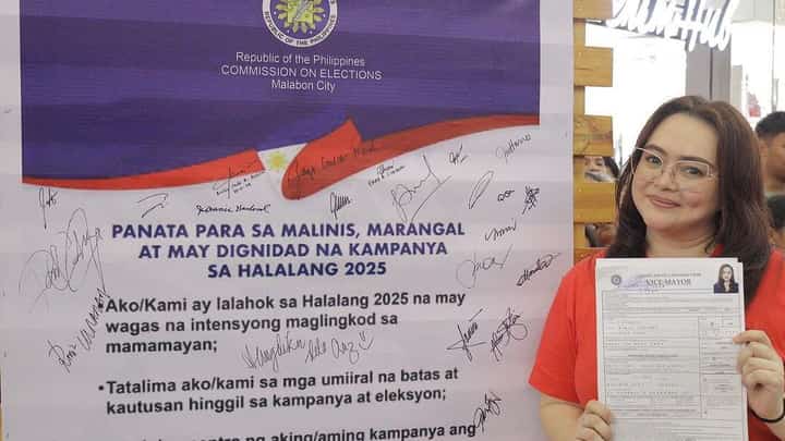 Actress Angelika dela Cruz filed her certificate of candidacy today for vice mayor Malabon.