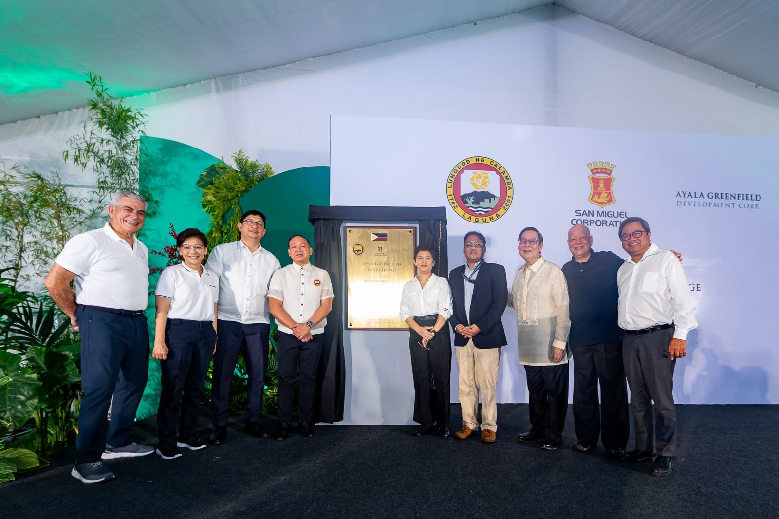 SMC and AGDC break ground on Ayala Greenfield Interchange