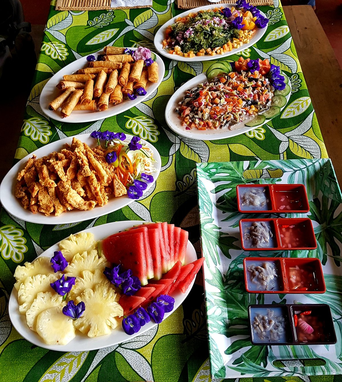 Sumptuous meal served at Cacaoyan Forest Park and Restaurant.