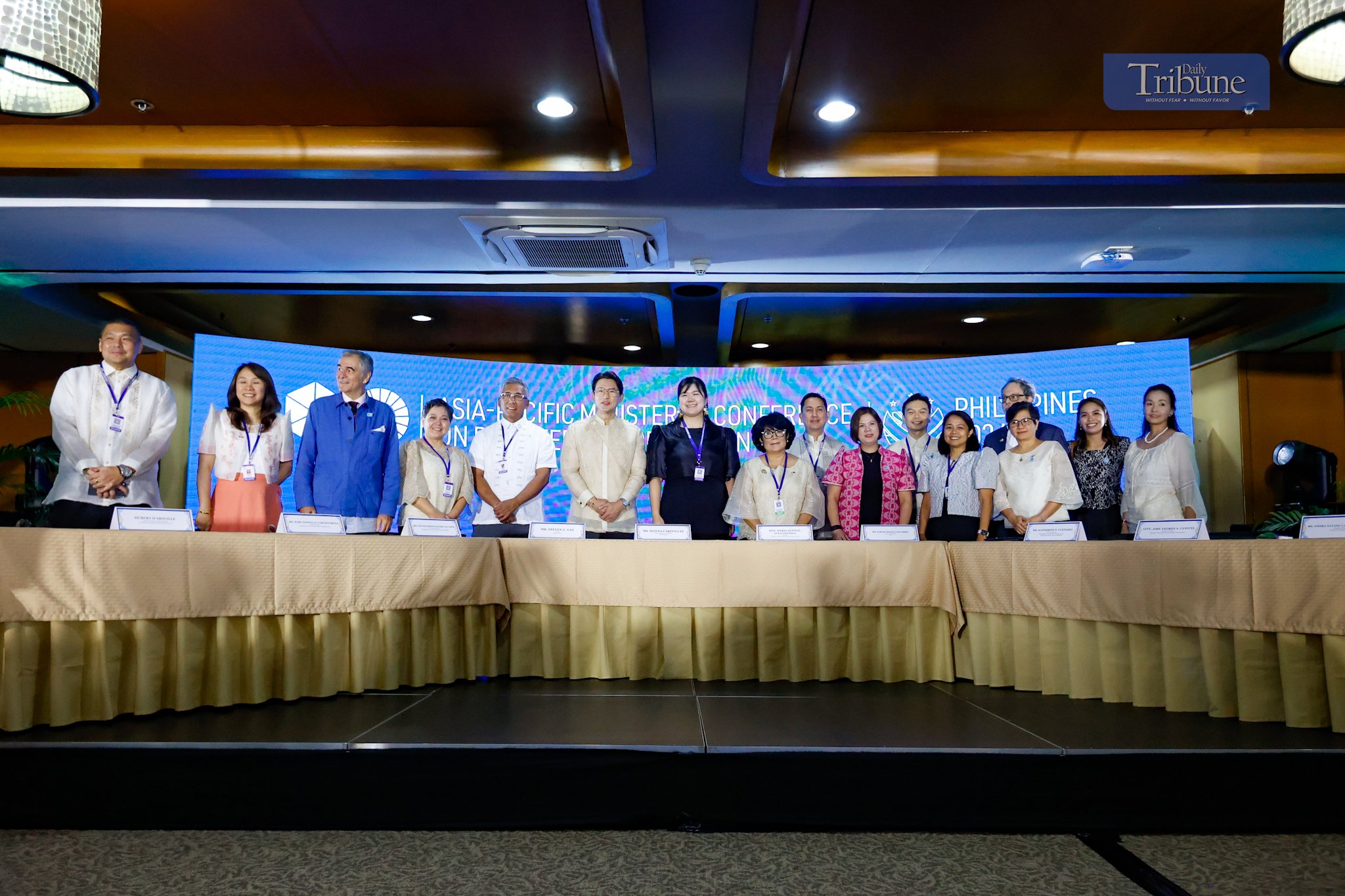 LEADERS JOIN FORCES TO SAVE PHL WILDLIFE