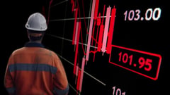 Local bourse down amid weaker peso