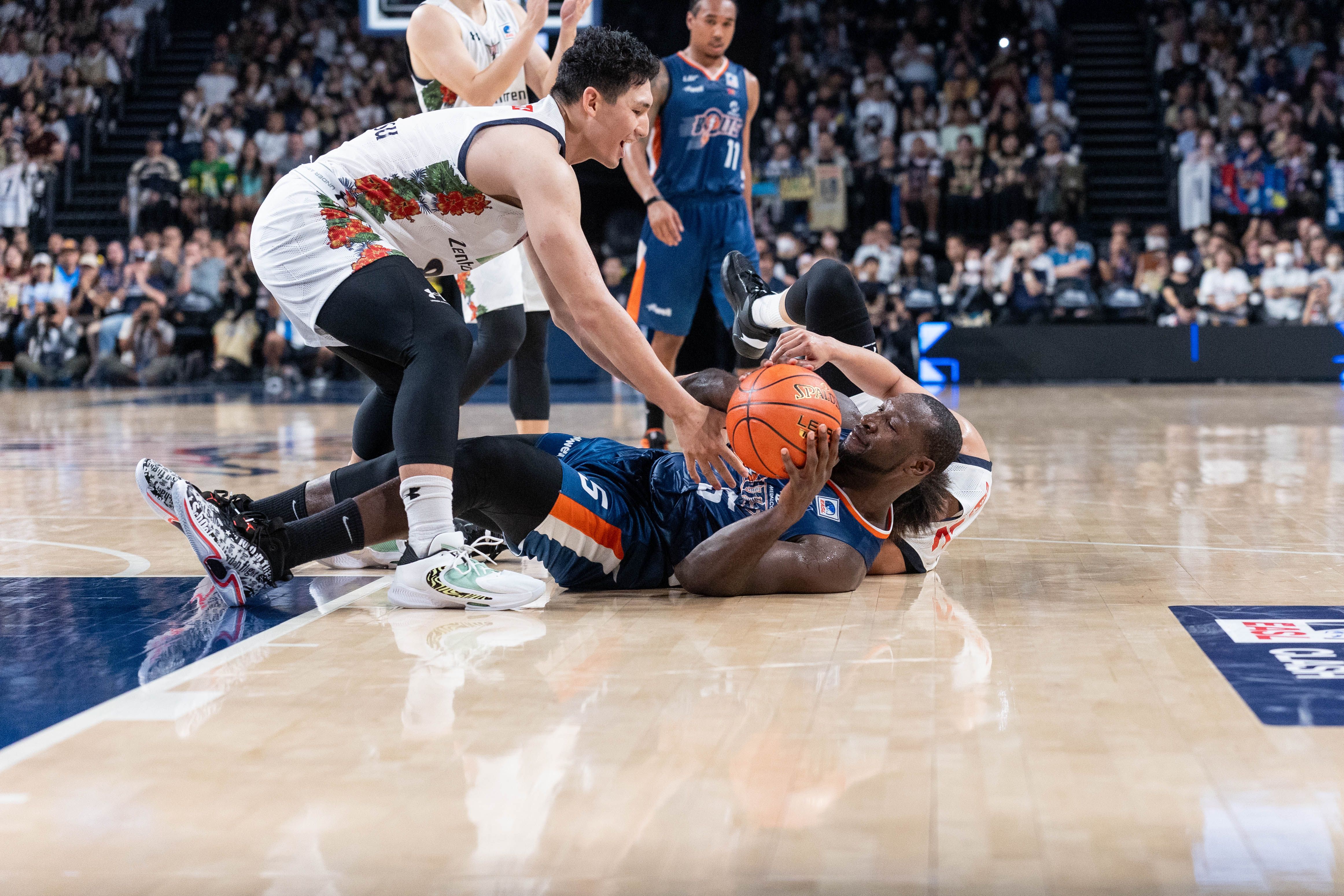 Allen Durham and Meralco suffer a second-quarter power outage that led to a 74-77 loss to the Ryukyu Golden Kings in their EASL Season 2 game late Wednesday in Okinawa.