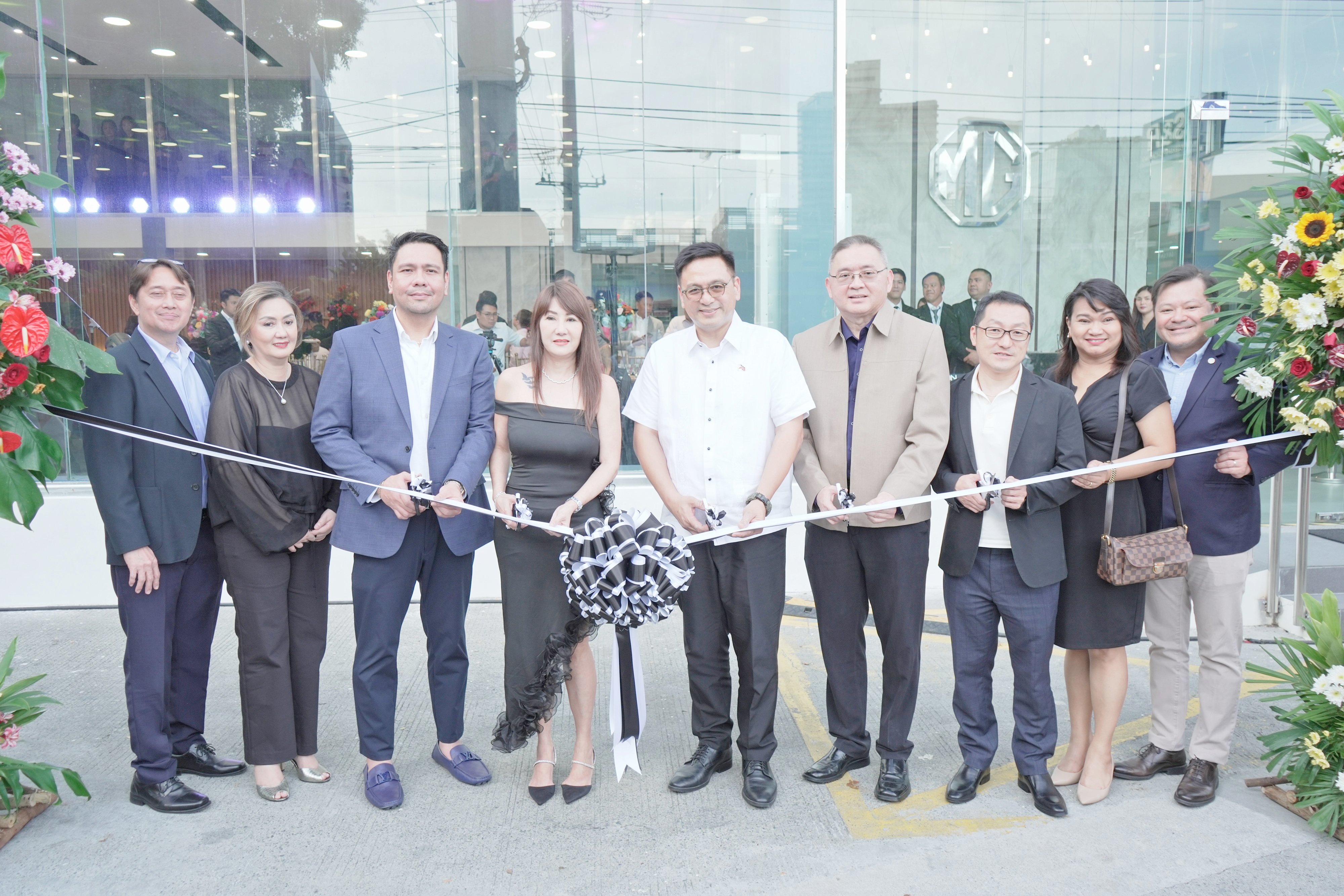MG Motor Philippines opens 3rd
flagship showroom in Alabang