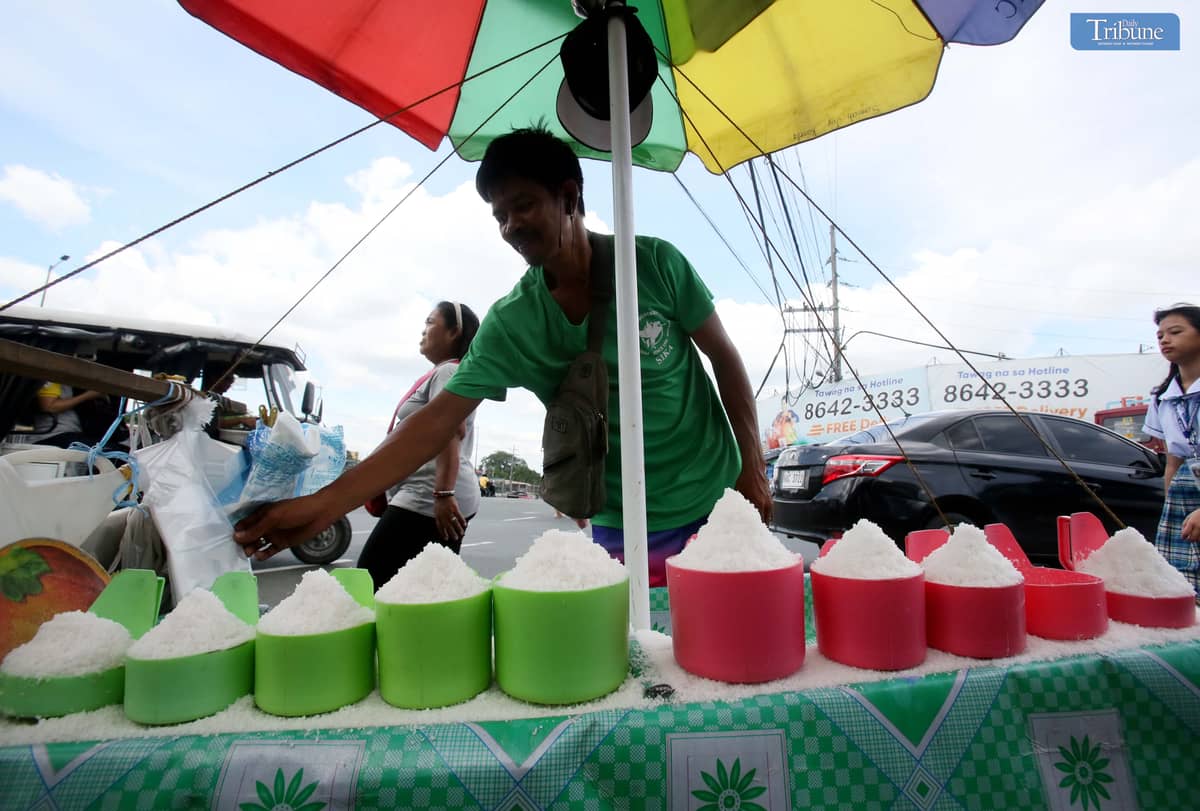 Quezon City salt vendor.