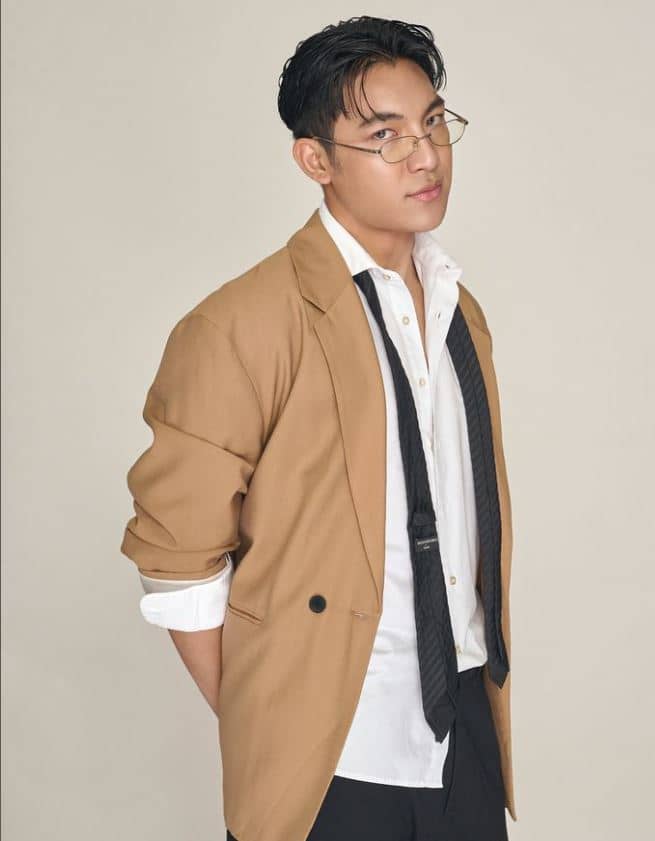 Singer and actor Darren Espanto.