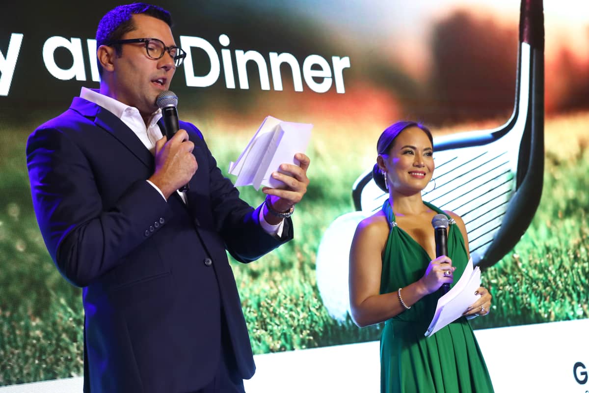 Hosts Dominic Uy and Aziza Mondobedo.