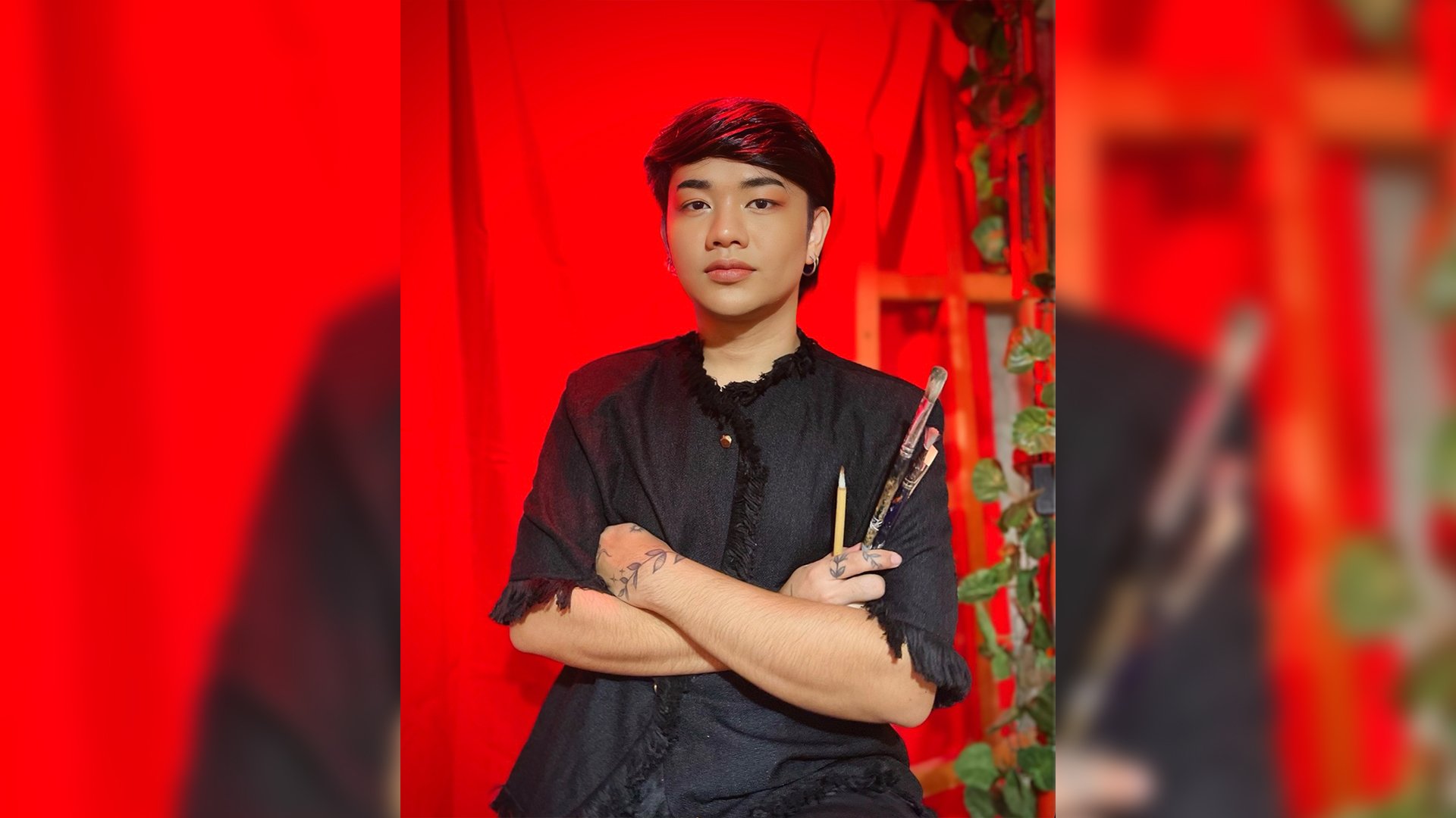Artist invites viewers to gaze at faces in frames in first solo exhibit