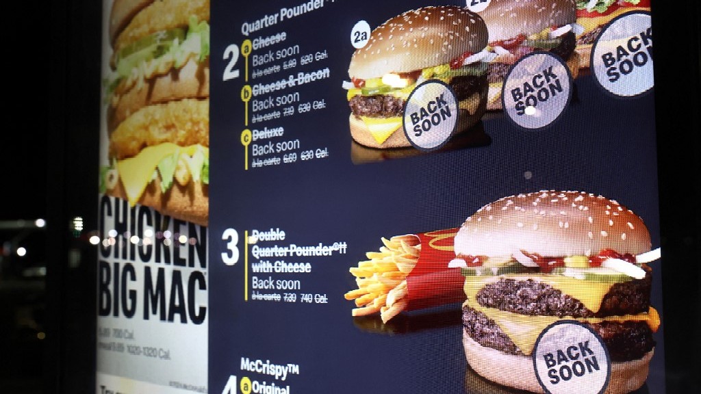 US stocks fall as McDonald's sinks on food poisoning outbreak