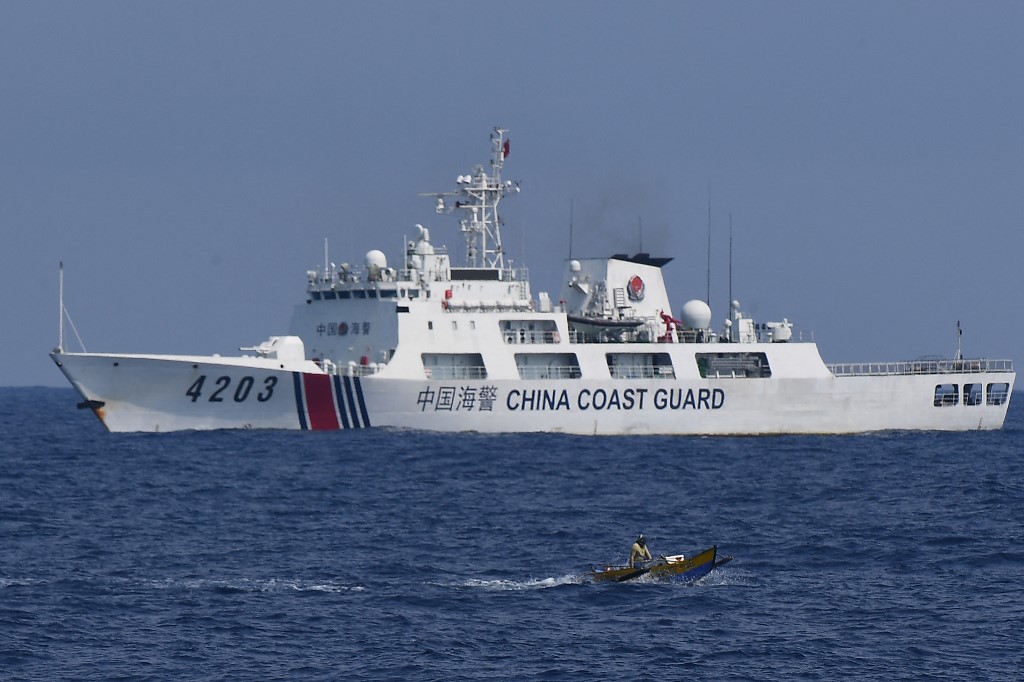 Indonesia shoos Chinese coast guard ship 