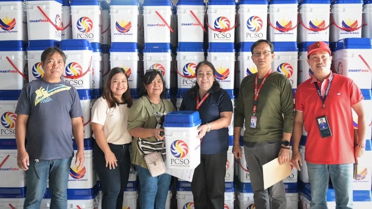 PCSO delivers 3,000 food packs to typhoon-affected Ilocos Norte residents