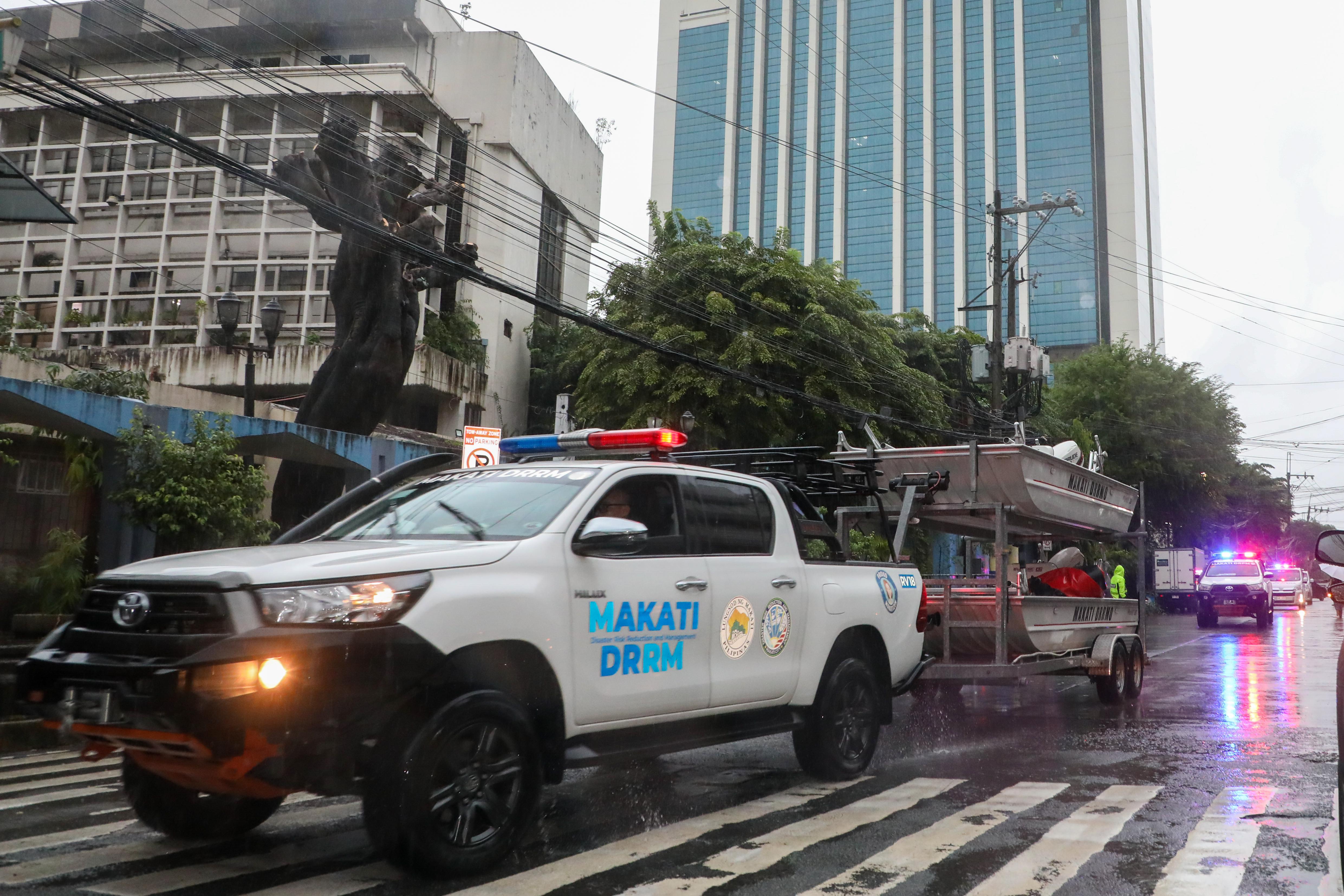 Makati Deploys Search and Rescue Teams to Bicol for Disaster Relief