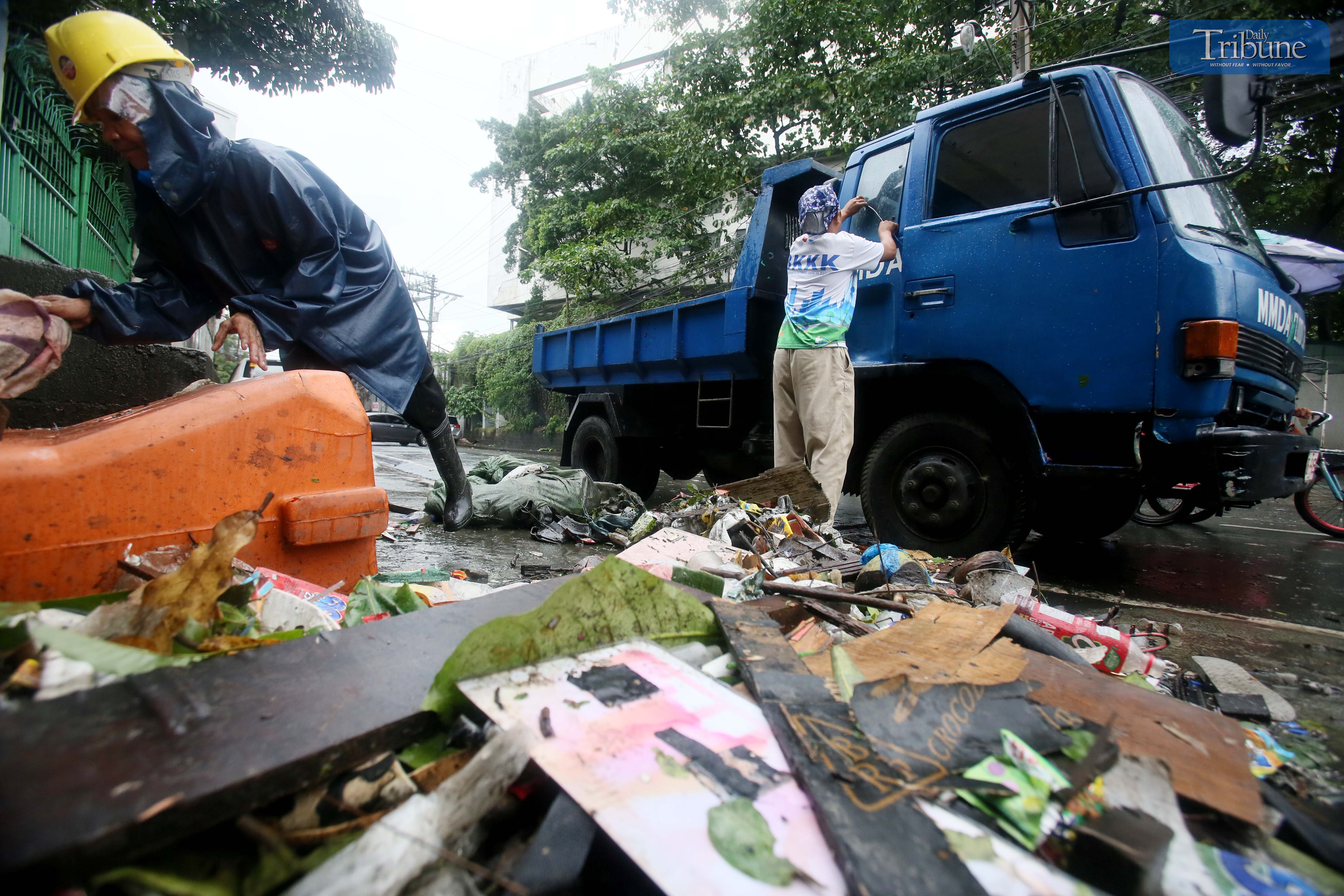 Manila collects 244 tons of trash