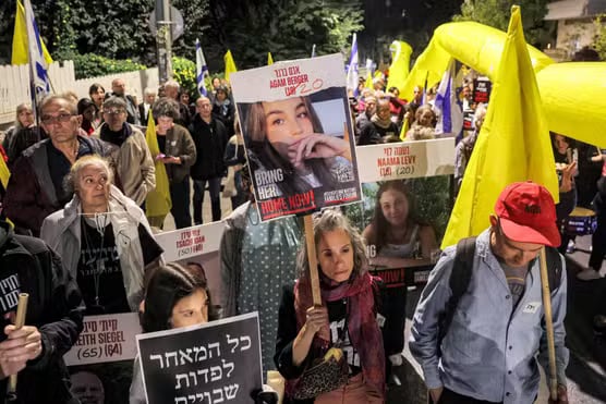 Israel, Hamas signal openness to talks 