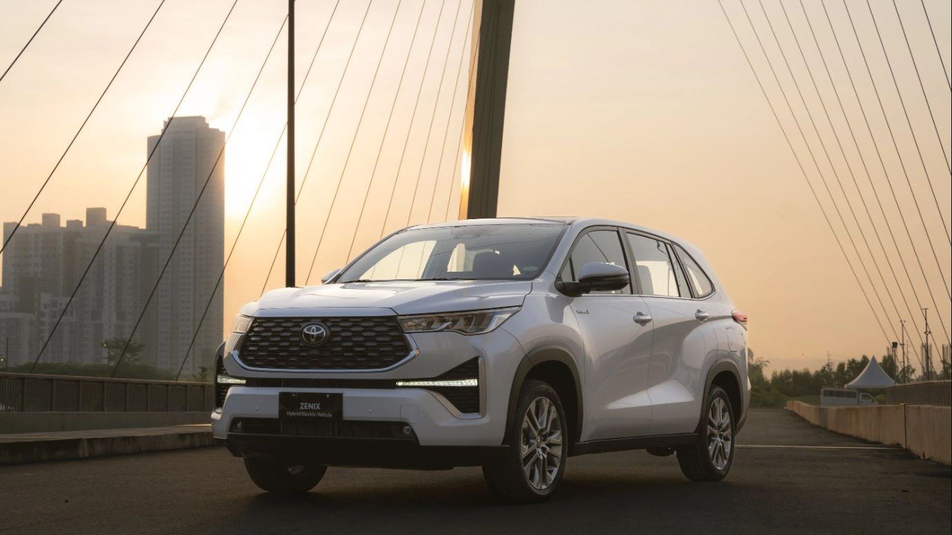 Toyota Zenix. Toyota Hybrid Electric Vehicles are designed to help you get the most out of your drive while reducing emissions. Its technology is advanced but easy to use and maintain.