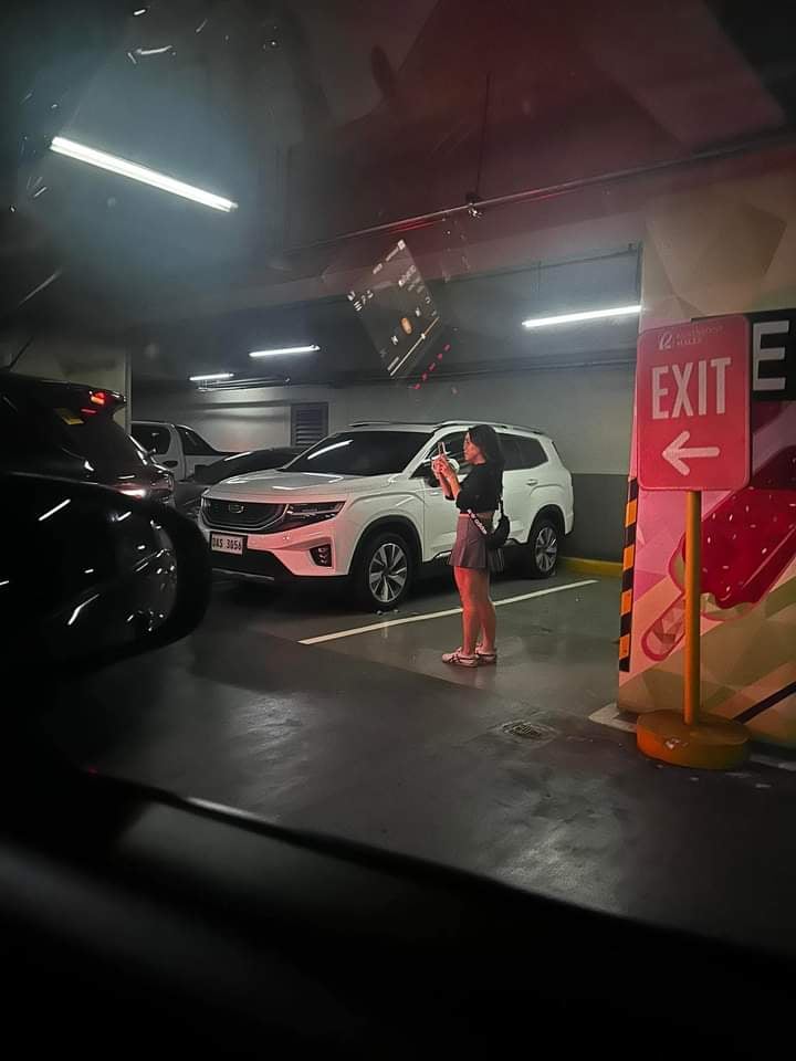 Parking in the mall