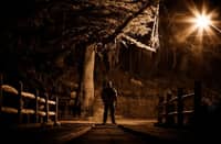 Despite a huge manhunt for the killer, the Texarkana moonlight Murders remain unsolved to this day.