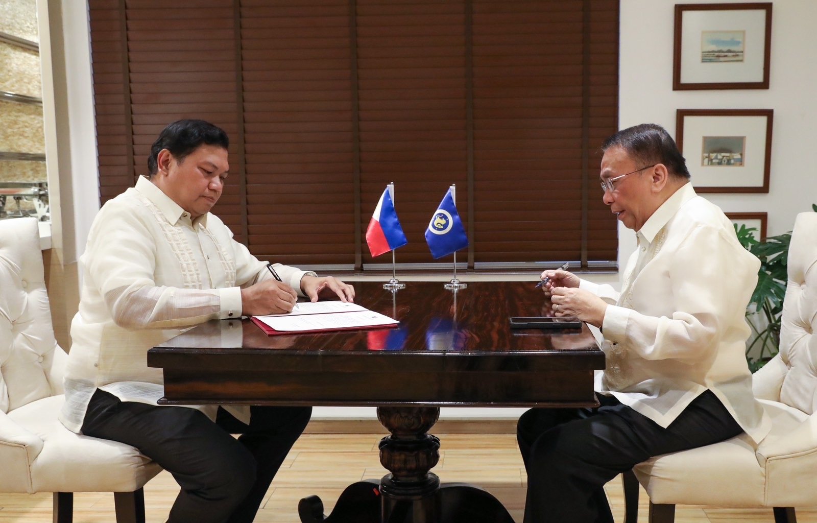 Marcos appoints Hilario Paredes as BCDA Chairperson