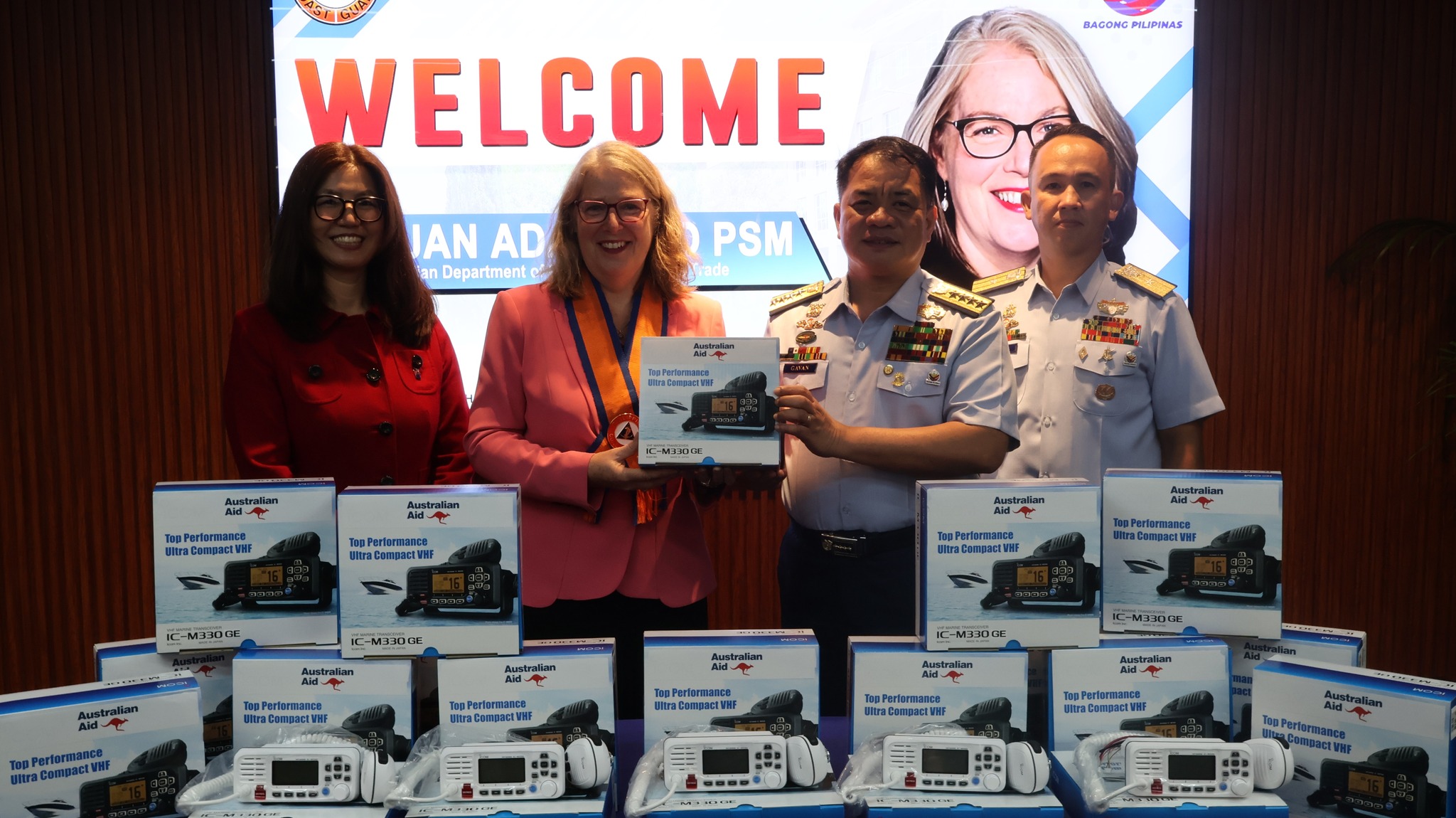 Australia gifts radios to Coast Guard