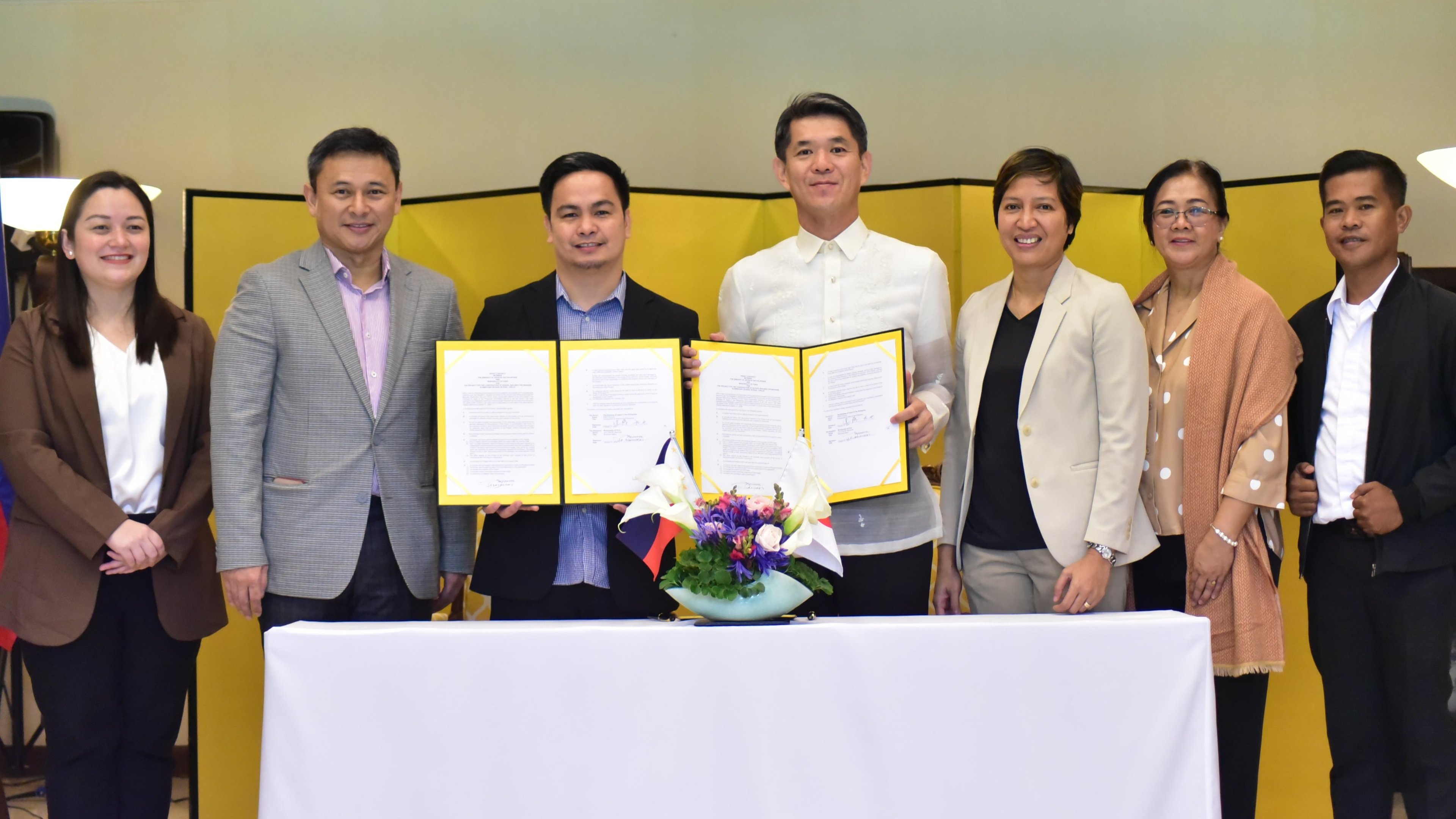 Japan strengthens grassroots partnership with the Philippines through new education and community projects