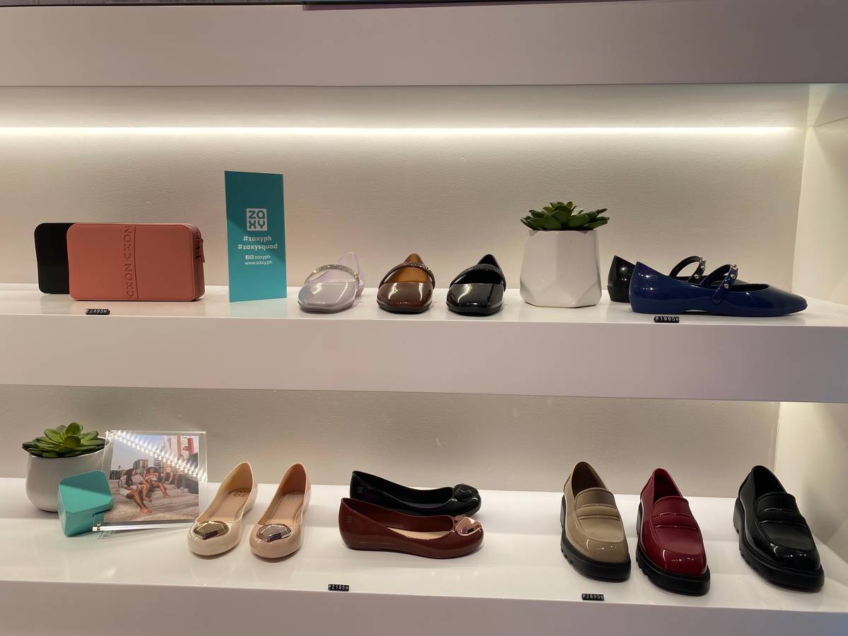 Ballerina and loafers collection.