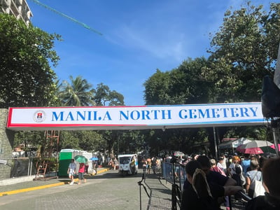 Thousands visit Manila North Cemetery on All Saints' Day