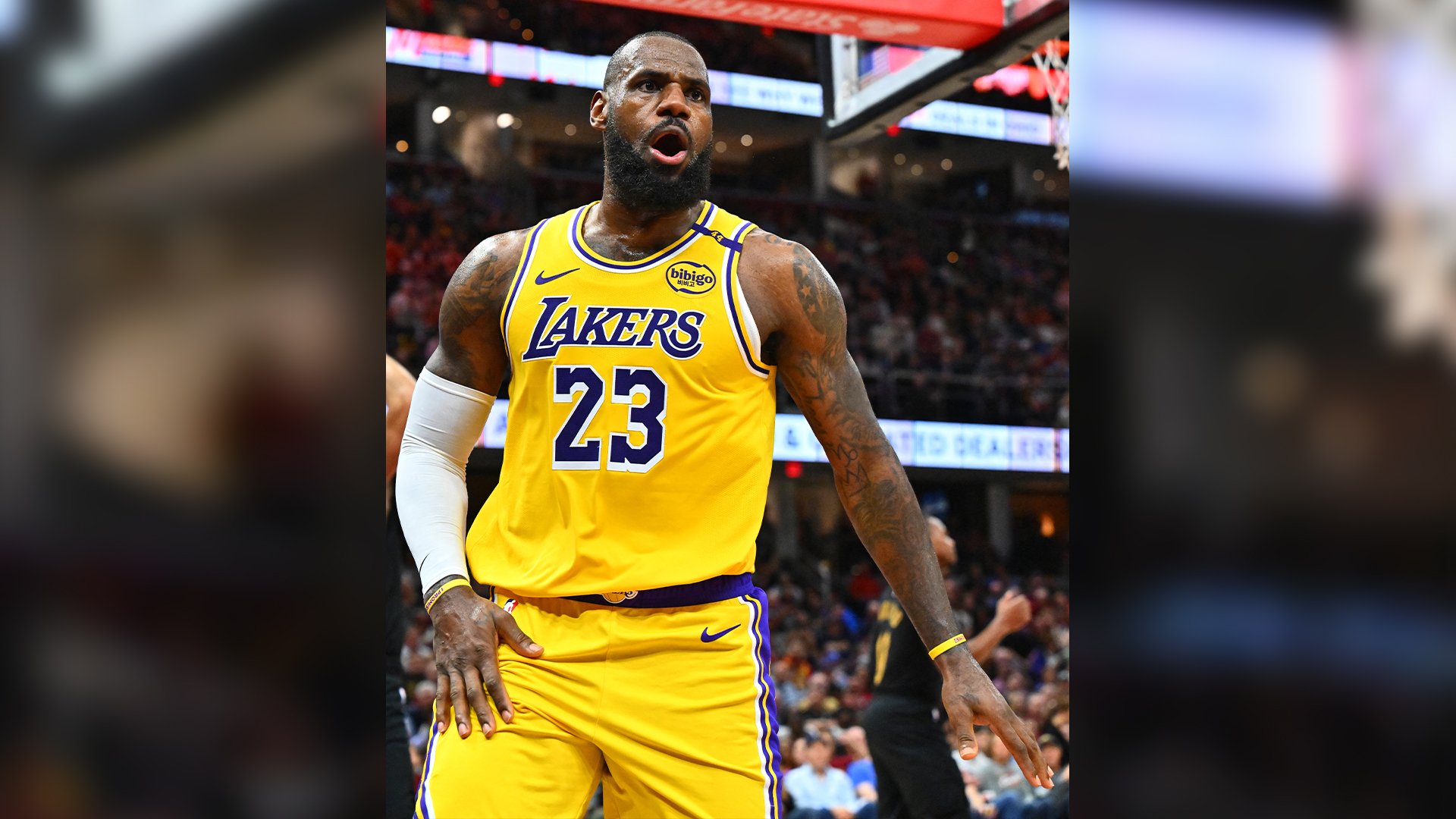 LeBron rooting for Kamala