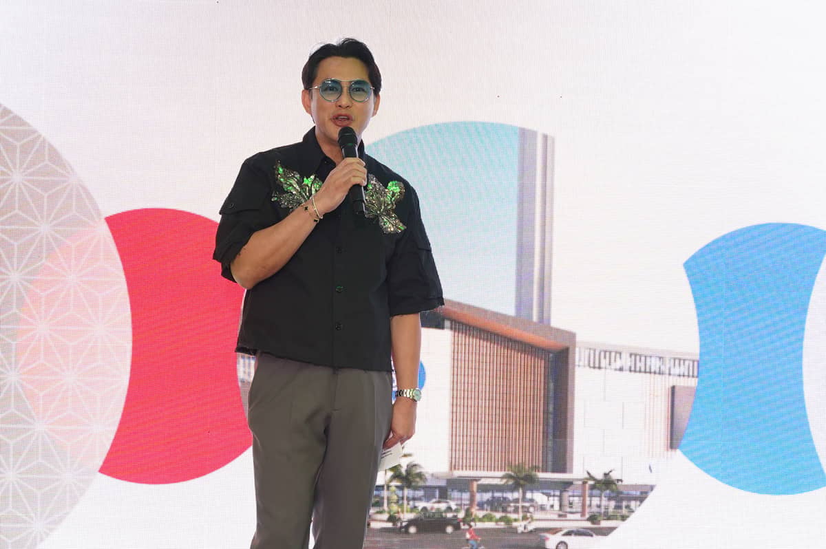 SM Malls president Steven Tan.