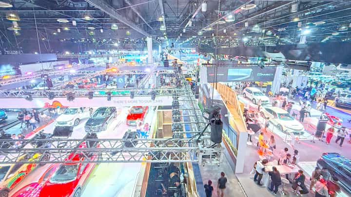 Main Exhibit Hall of the 9th Philippine International Motor Show.