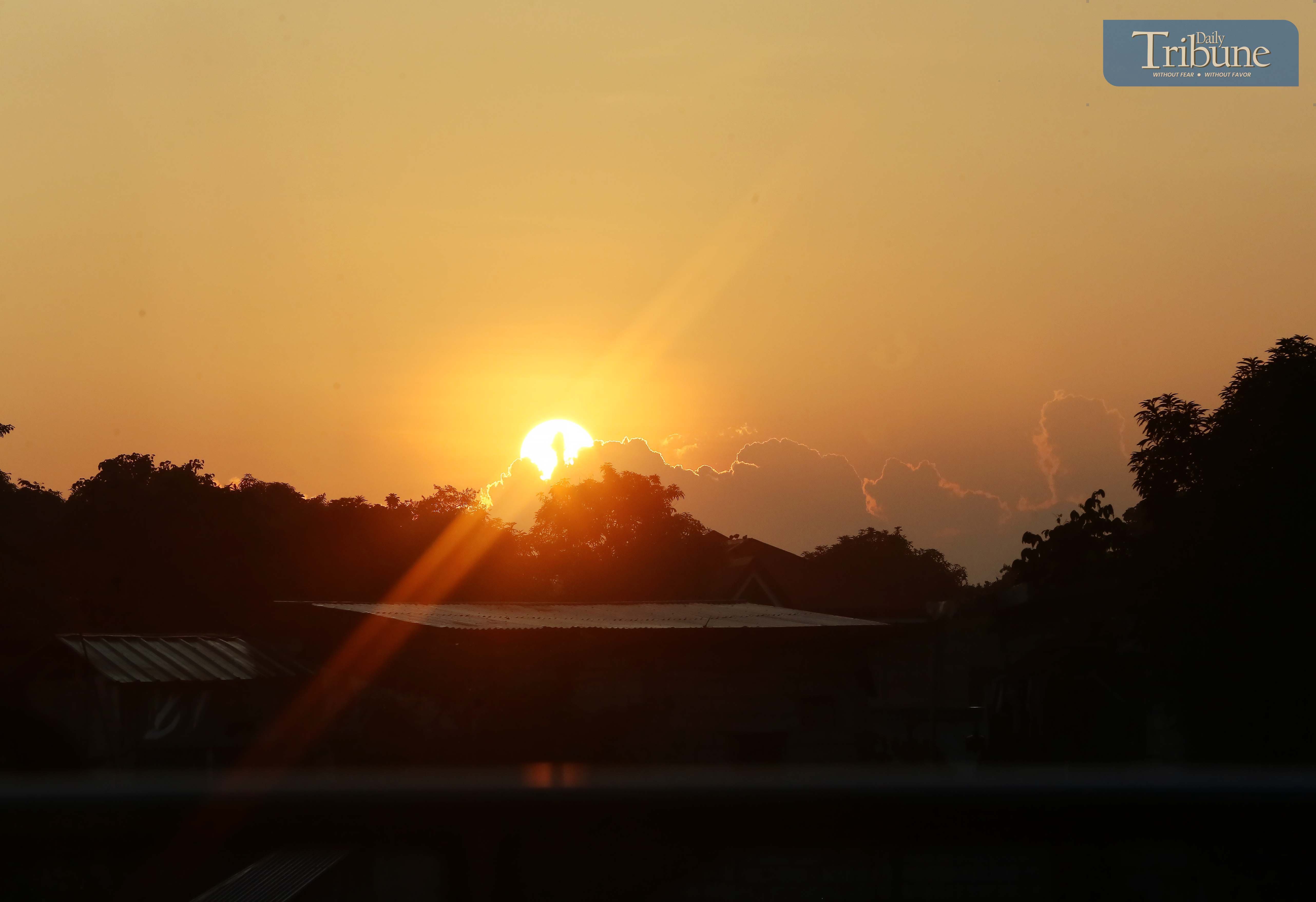 Saturday Sunrise over Caloocan