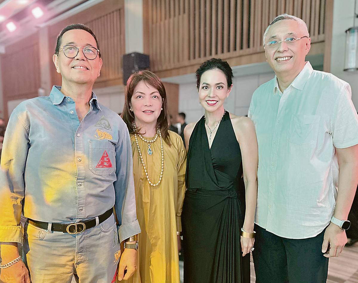 Jose Claro and Gemma Velez, Malouchi and Louie Gahol.