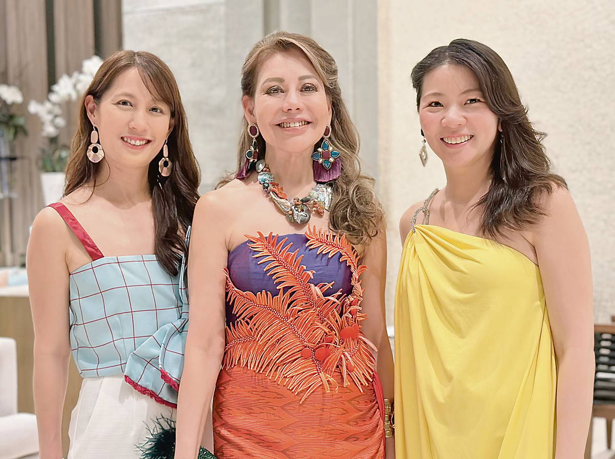Dyan Hao-Bian Cortez, Joji Ilagan Bian and Careen Hao-Bian.