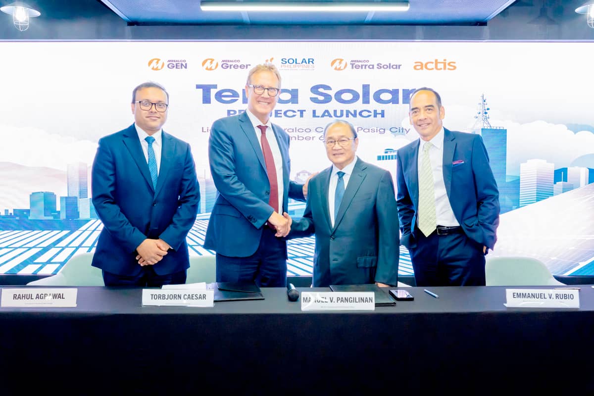 UK-based Actis has acquired a 40% equity stake in Terra Solar for the largest foreign direct investment for a greenfield infrastructure project in the Philippines. Seen in the photo are (From L-R) Actis Head of Southeast Asia Energy Rahul Agrawal, Actis Chairman and Senior Partner Torbjorn Caesar, Meralco Chairman and CEO Manuel V. Paniglinan, and MGEN President and CEO Emmanuel V. Rubio during the signing ceremony.