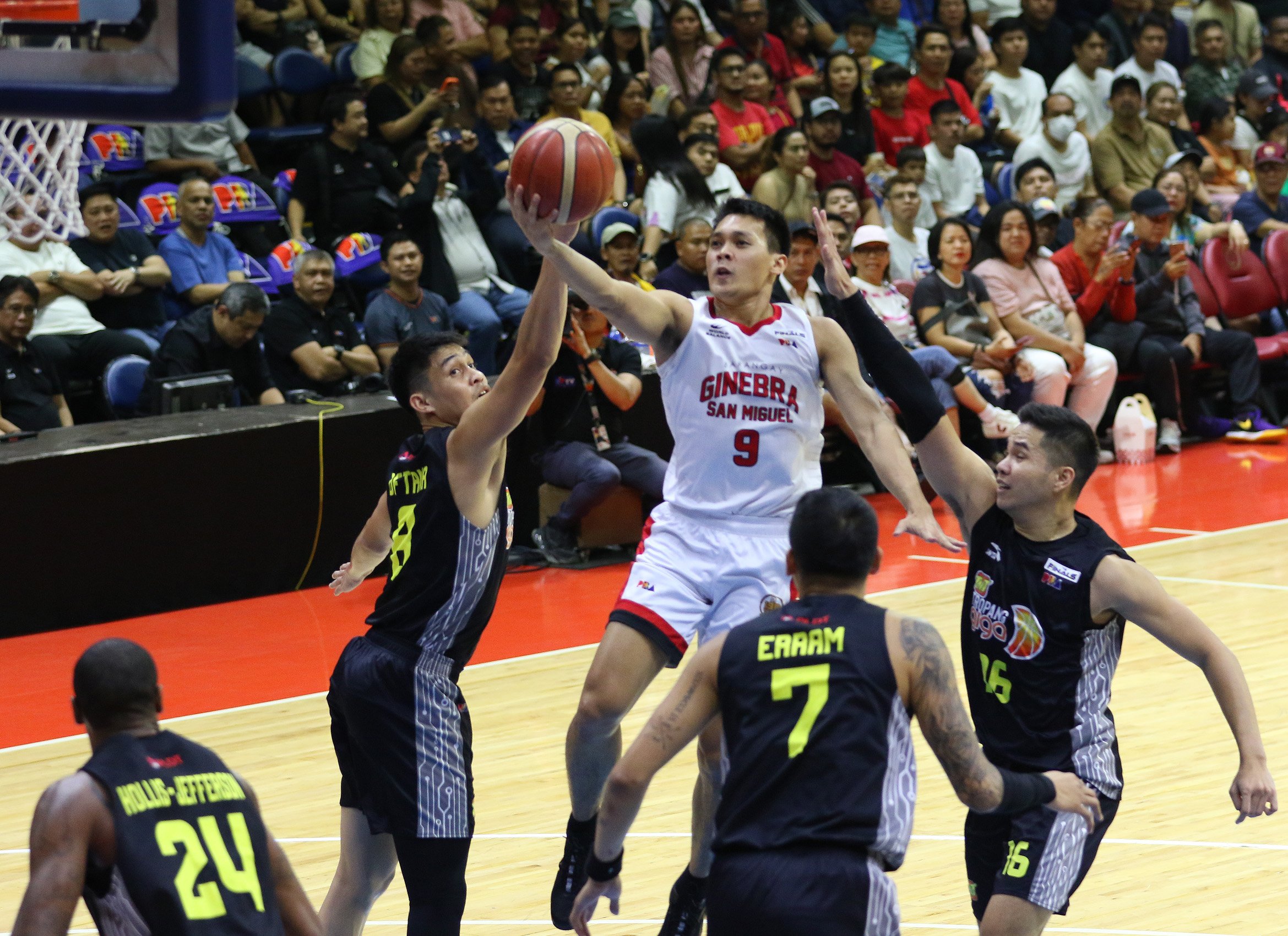 BAKBAKAN SA PBA FINALS TUMITINDI
