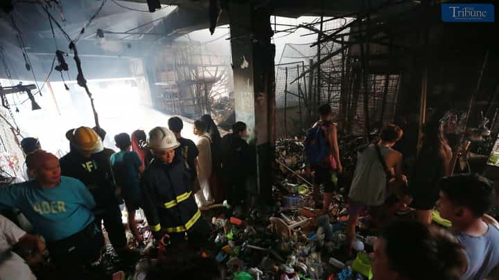On Tuesday, 5 November, firefighters responded to a second-alarm fire that swept through stalls selling rice and various goods at the Commonwealth Market in Quezon City.