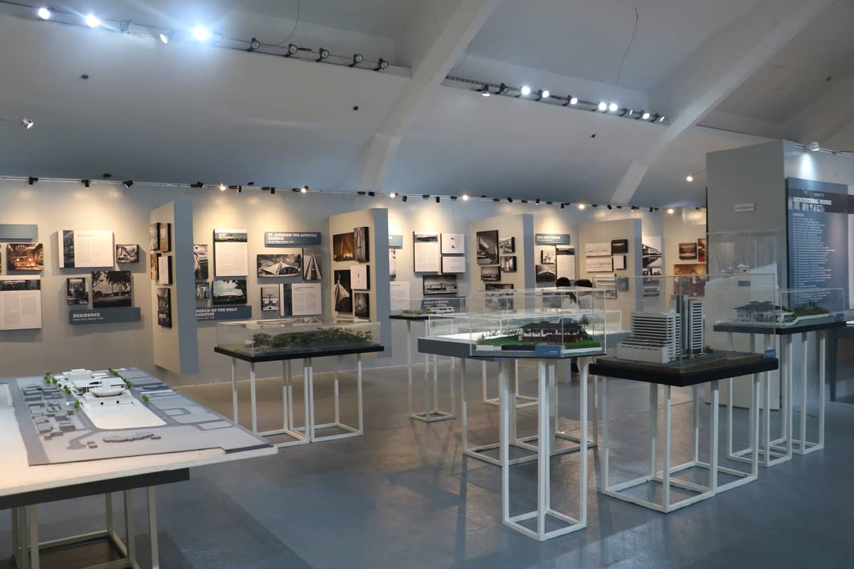 Overview of The Poet of Concrete - The Architecture of National Artist Leandro Locsin