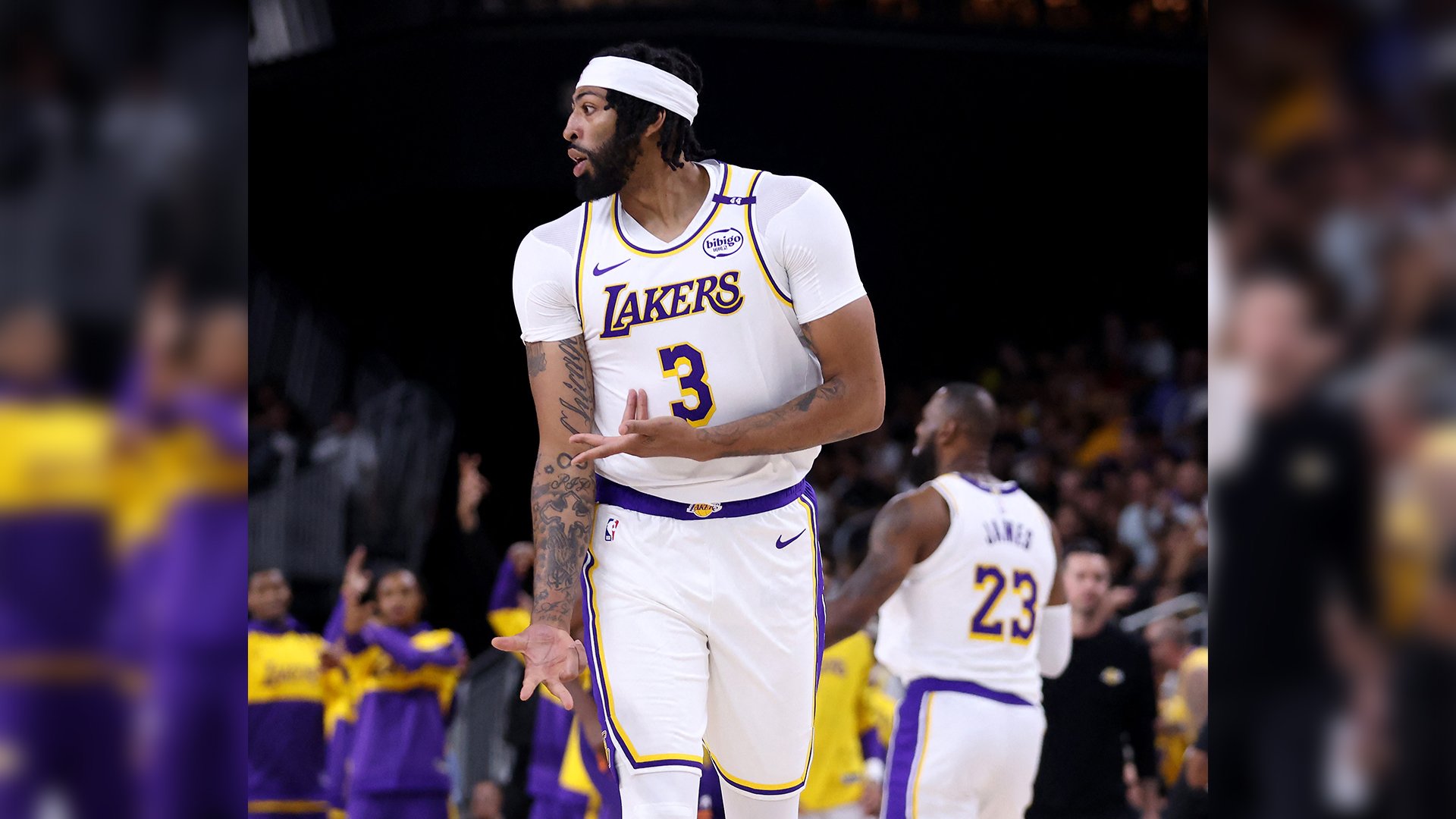 Davis worried over Lakers slump