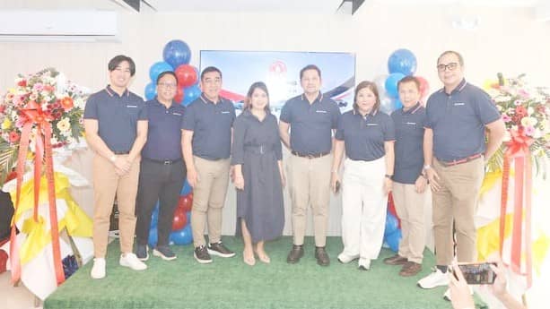 Brennan Singson Lim, Giovanni Frias, Wilbert A. Lim, Arlene Vinas, Atty. Albert Arcilla, Leah Avante (DFM sales director), Dave Zaballere (DFM, product planning director), and Victor Delarmente (dealer and business development director).